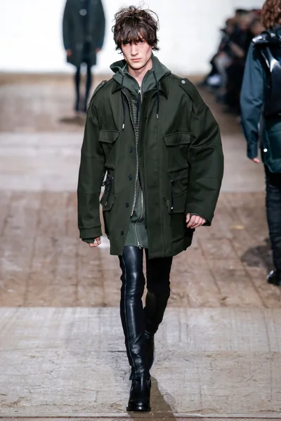 Look 2